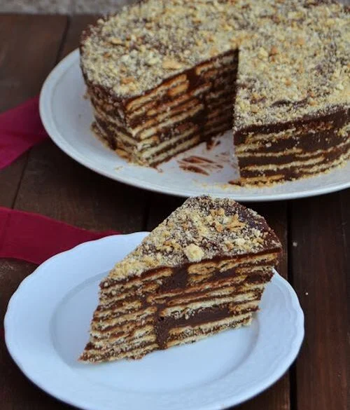 bolo-de-bolacha-com-chocolate